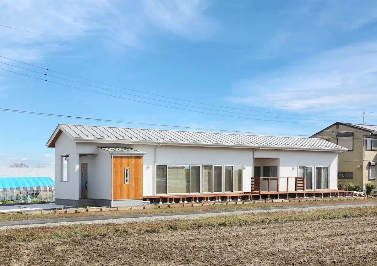 外観｜平屋×建築家で叶える理想の住まい｜人気の理由・間取りの工夫・依頼の流れを解説