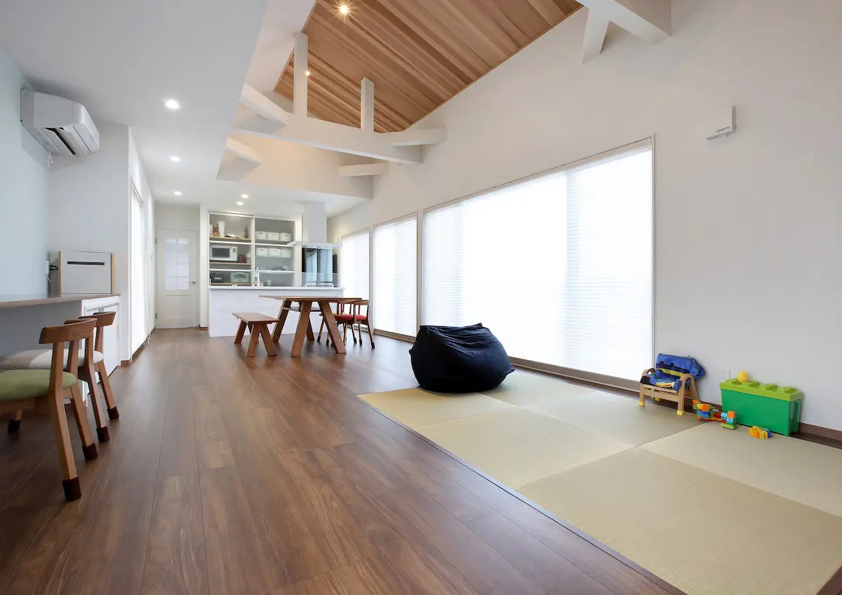 開放的なLDK｜建築家と建てる理想の平屋住宅を成功させるには｜間取り設計の工夫と理想の建築家の探し方