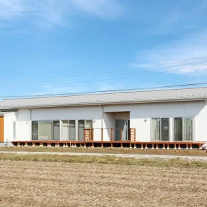 外観｜建築家と建てる理想の平屋住宅を成功させるには｜間取り設計の工夫と理想の建築家の探し方